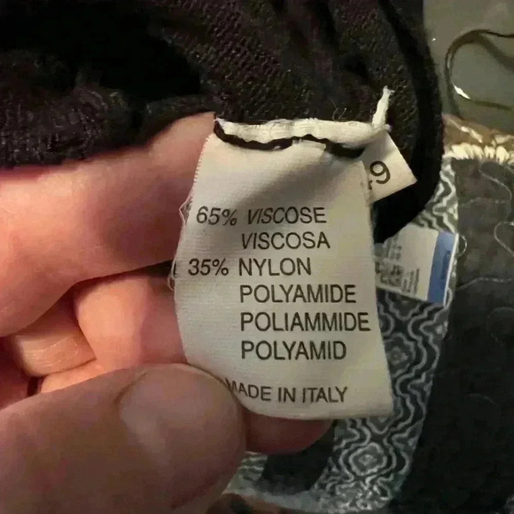 Donna Erica Italian Zip Up Cardigan. Size L Black with Gold Trim - Picture 4 of 6